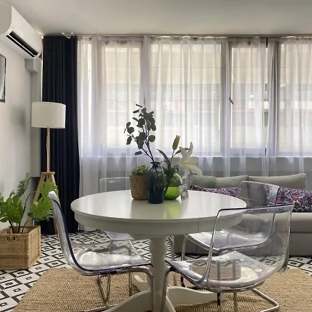 Refreshing And Central Studio Flat In Kabatas איסטמבול