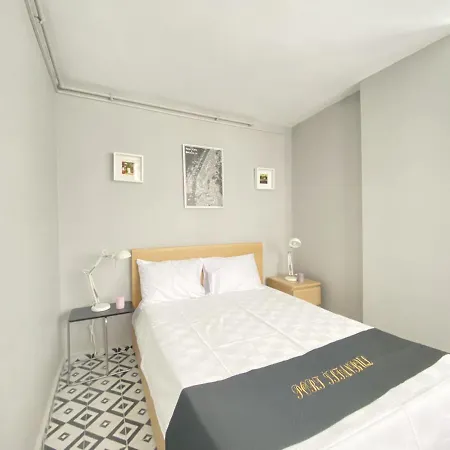Refreshing And Central Studio Flat In Kabatas *